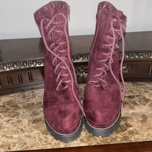 Liliana barely worn Wine colored block heel combat boots - Picture 2 of 5